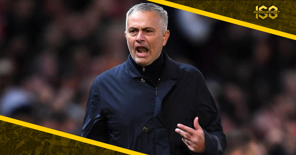 FA Dakwa Mourinho Berkata Kasar Usai Laga Kontra Newcastle