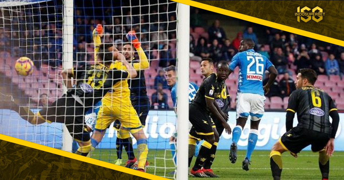 Hantam Frosinone 4-0, Napoli Terus Tempel Juventus